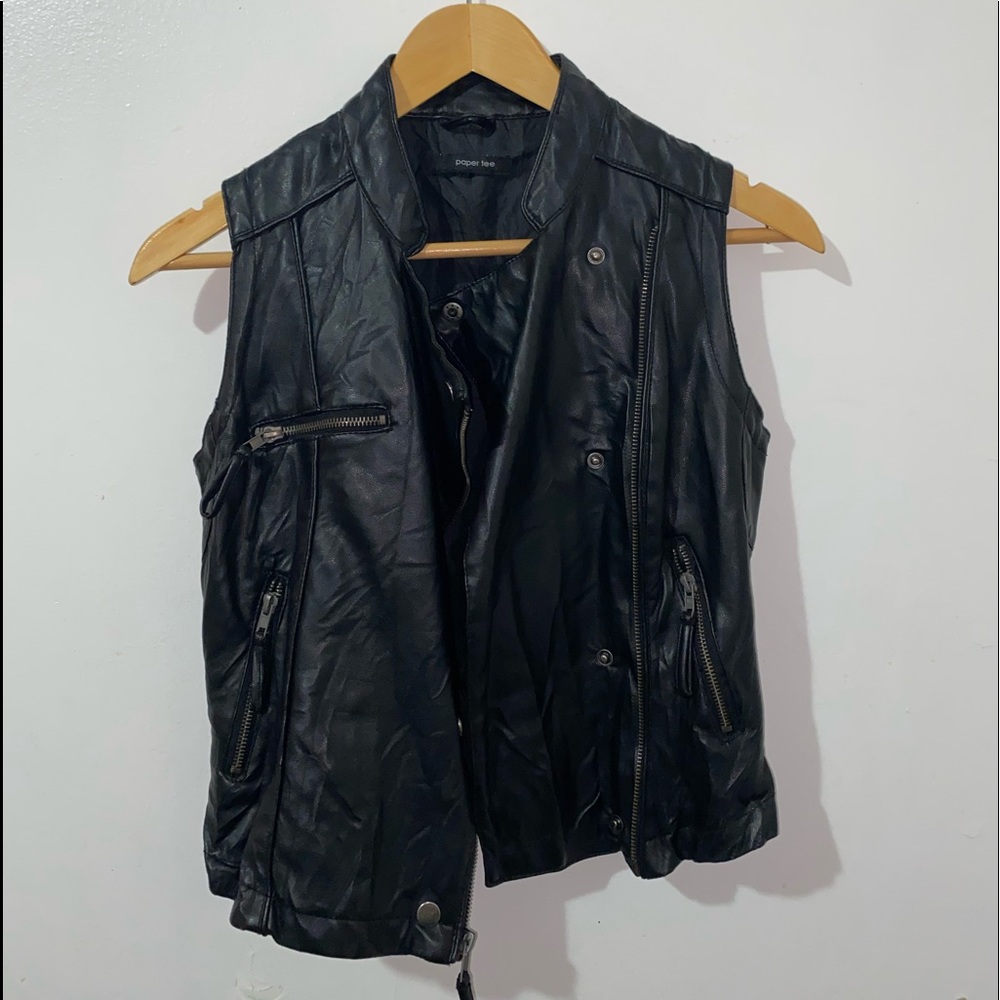 Leather vest!!
